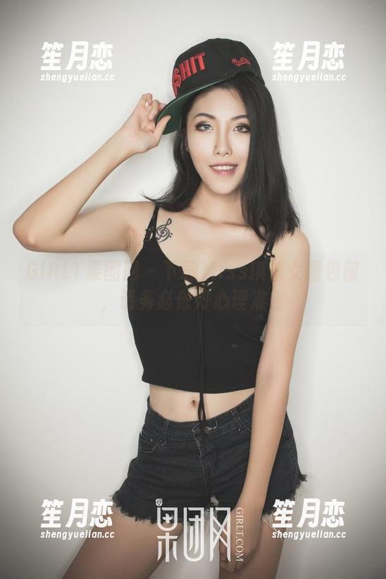 GIRLT果团网 - 下载Miss琪修女图包前，请务必做好心理准备