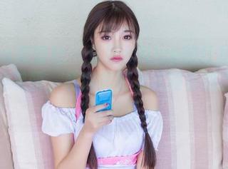 IMiss爱蜜社 – 张思允Nice的红裙如同迷雾般美丽，私房美图上流淌着的那些未说完的话。