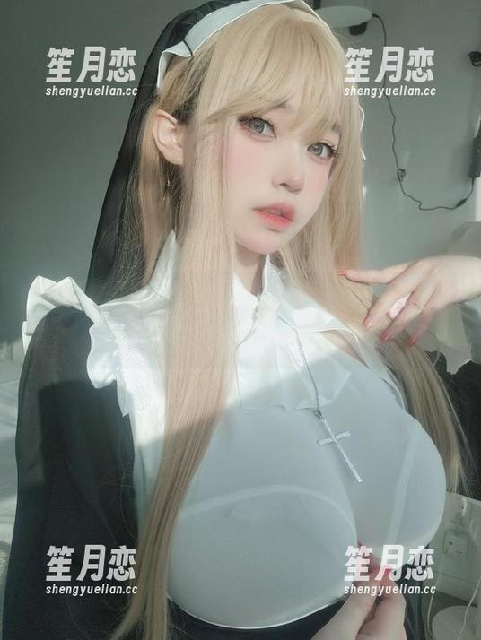 K酱 碉堡了的私房美图,K酱的长腿就是舞台上的“主角”,信不信?