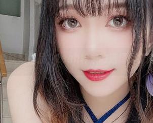 这款蓝色妖姬作品，Leah梓未的选择你猜对了嘛？