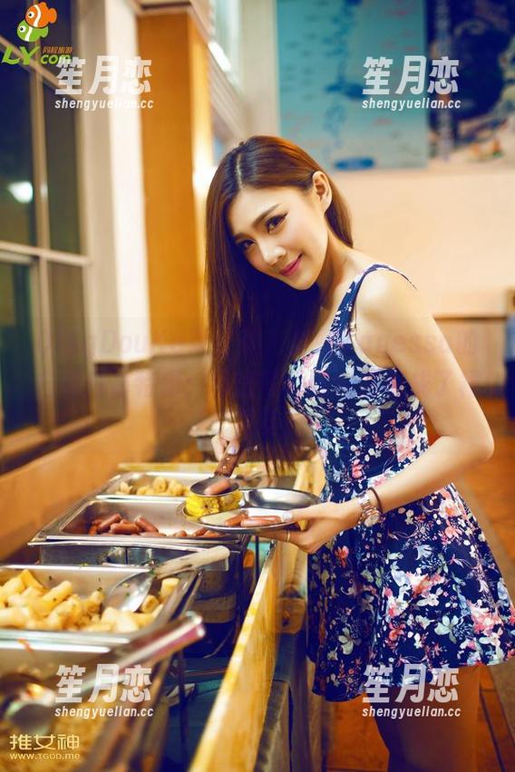 QingDouKe青豆客-梦娜Vanessa QingDouKe青豆客 - 梦娜Vanessa的白裙内幕特辑:私房写真啥时候变成了裙子竞赛?