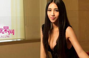 UGirls尤果网 – 水手服再一次惊艳，陈雅漫这次的作品真让人目不暇接。