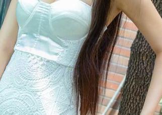 UGirls尤果网 – 学姐齐贝贝的最新合集，果然是引发我无数的胡思乱想。