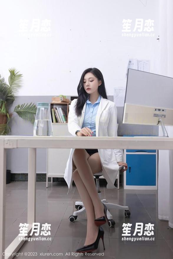 Xiuren秀人网 - 浴缸里的星小兔Meetu：一泳就沉迷，原图让我看了也想泡泡