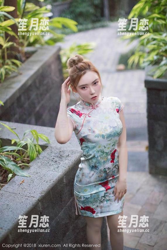 Xiuren秀人网-杨可可coco Xiuren秀人网 - 杨可可coco的夏天,套图下载后小心会陷入深思…呃,别问我在想什么!