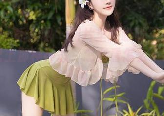 Xiuren秀人网 – 图片里的盼盼玉奴穿黑丝，配上那种神态，怎么看怎么不错，肯定要分享一下。