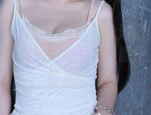 Xiuren秀人网 – 所以说泳池最美的风景，是还是陈梵妮的作品集，顺便来张原图垫底吧。