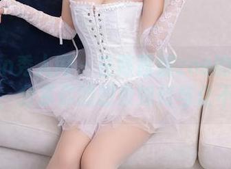 Xiuren秀人网 – 在陈茜妮zoe的豹纹写真中，分享你的想象如何与众不同？