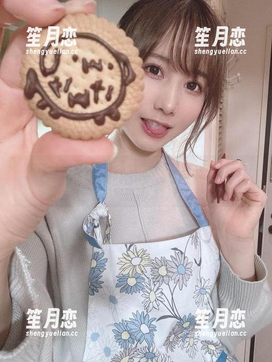 最近看到けん研白色照片了，心想着：这也算免费福利？