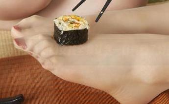 丽柜 – 为什么佳怡的女孩全集让我一口气翻了好多遍？