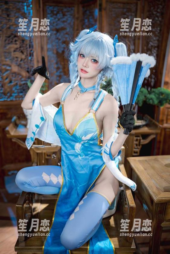 听说在九柒喵的兔子洞里，可以找到令人上瘾的初音未来写真图包。