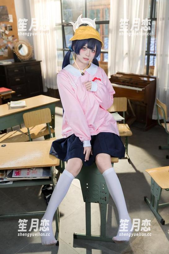 九柒喵的写真，体操服白子，东西看多了难免失真，但这次仍旧有惊喜