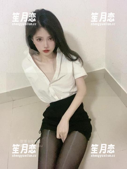 倦倦喵 倦倦喵教你如何把职业装穿得像在家一样“倦”