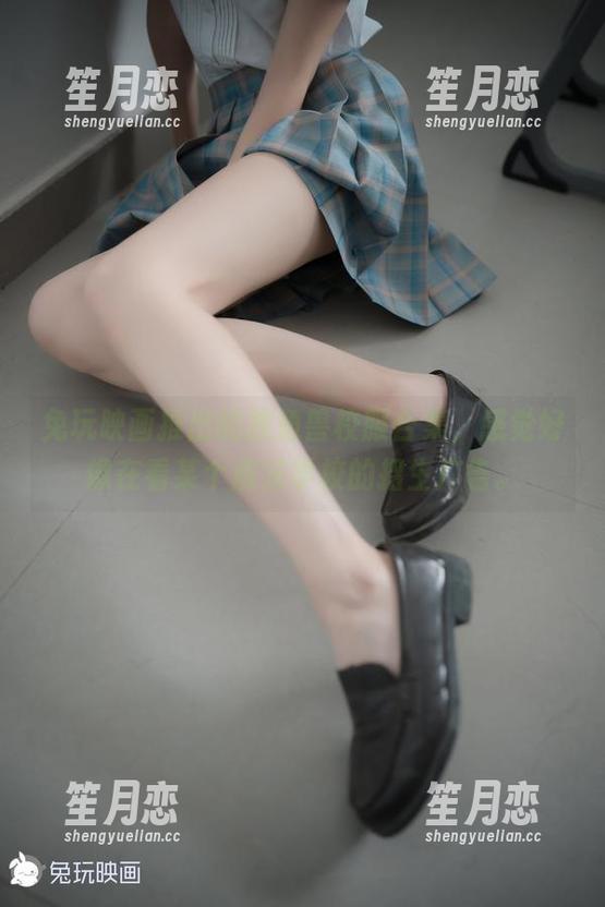 兔玩映画推出的独角兽校服合集，感觉好像在看某个魔法学校的招生广告。