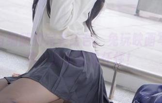 草坪与细腿的完美结合：兔玩映画写真全集，腿长就是任性！