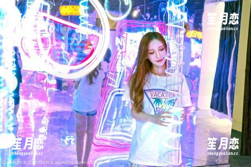 嗲囡囡-周于希 嗲囡囡 - 写真:周于希的职业装,把严肃穿出脑洞大开!