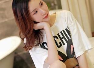 嗲囡囡 – 妮可，职业装与娜依灵儿同框，见过如此逆行的职场风！