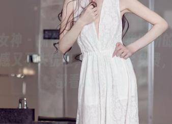 头条女神 – 抓住这个机会！崔昭妍的比基尼性感又不失优雅，图片完全免费，连我都看呆了。