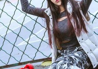 头条女神 – 美会子最新美图，学姐范儿好似开挂了！
