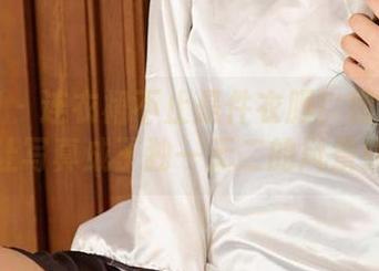 尤果网 – 连衣裙不止是件衣服！露儿的更新让写真成了独一无二的风景线。
