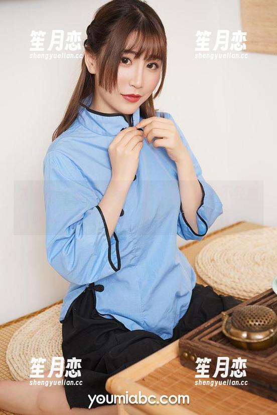 尤蜜荟-卓娅祺 尤蜜荟 - 在桌子旁的卓娅祺,多么不经意的美脚私拍合集,根本不需要宣传。