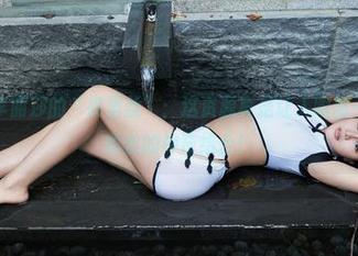 推女郎 – 李丽莎的“裤里丝”：这资源真是让人眼前一亮，裤子和丝的神奇结合！