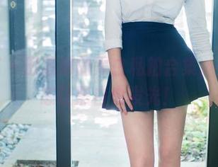 推女郎 – 田芯娜的黑白私拍合集，亮眼姿态让黑白也发光！