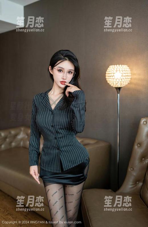 星颜社-赵馨悦 星颜社 - 赵馨悦的职业装套图:在办公室变身女王,快来围观她的“晋升秘籍”!