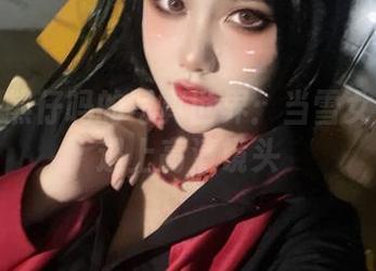 是一只熊仔吗的写真世界：当雪女白雪姬遇上高清镜头