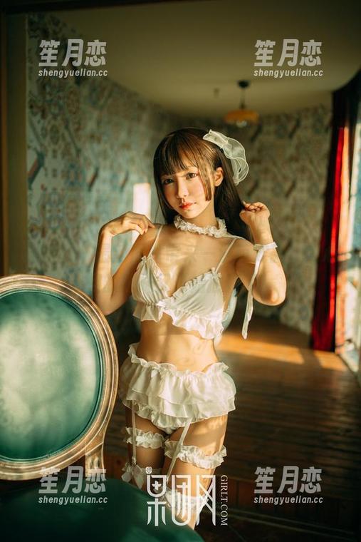 果团网 - 最新图片带来一波萌宠款，梦心月的妹妹又开始撒娇了！