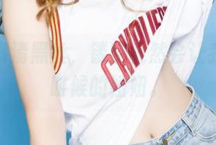 果团网高清黑丝，镂空竟然会让我想起小时候的妞妞。