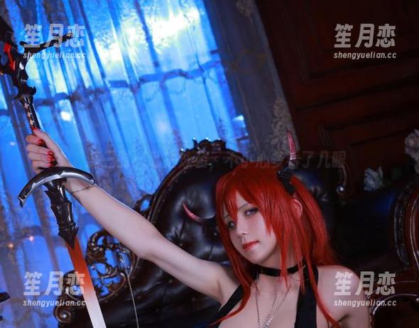 桜满三时 桜满三时:私拍泳装,不小心多看了几眼
