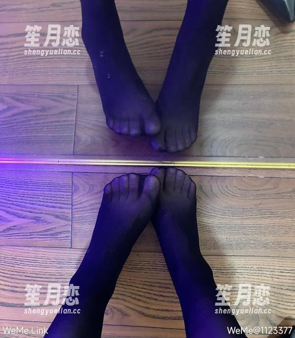 海豚baby 微密圈 - 海豚baby和姐姐的私拍,氛围轻松,玩耍中透着小心思