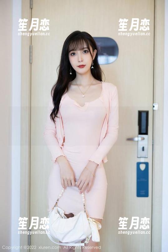 秀人网-Emily顾奈奈酱 秀人网 - Emily顾奈奈酱的甲米套图:玩转高清,画面感满分,根本舍不得往下划。