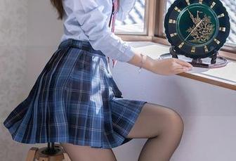 秀人网 – 娜露夏日图集——当个懒虫也能穿得很Nice！
