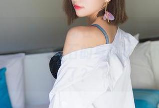 秀人网 – 瑜伽的灵动在李丽莎的影像里绽放，那我那坚硬如石的身体还能不能拯救了？