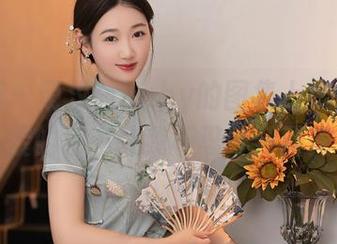 秀人网 – 萌汉药baby的图集上线，这套装的色彩让我不忍移开目光