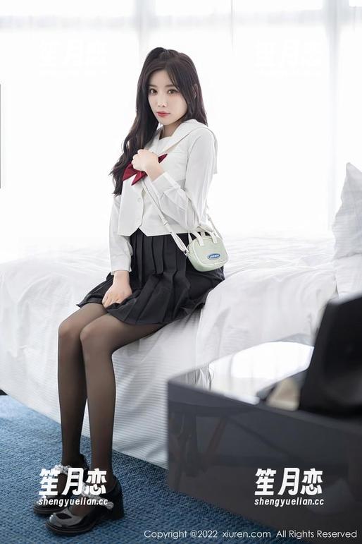 秀人网-萝莉悠悠酱 秀人网 - 萝莉悠悠酱的校服定制:谁说只“学习”才能穿得有范儿?