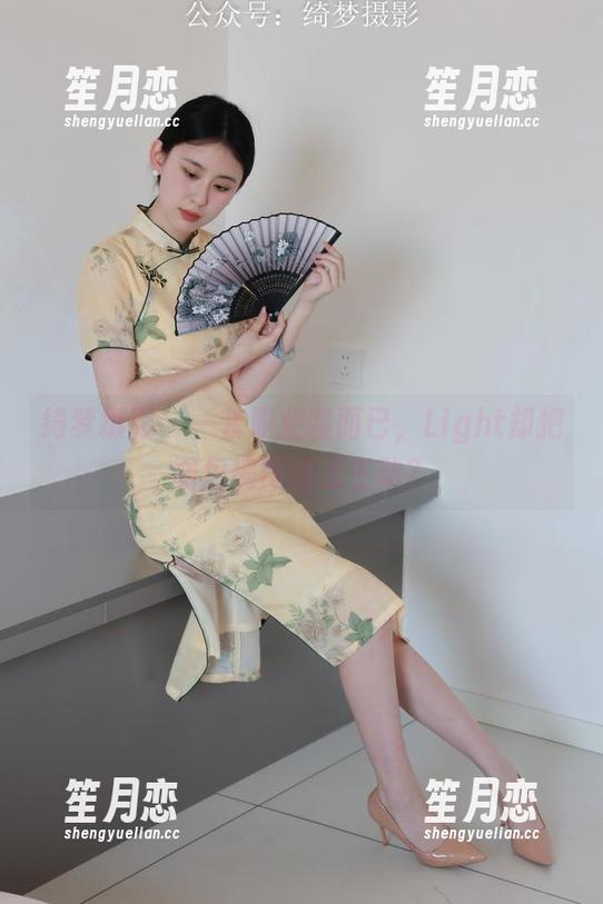 绮梦摄影-light 绮梦摄影 - 一套职业装而已,Light却把图包搞得这么生动?