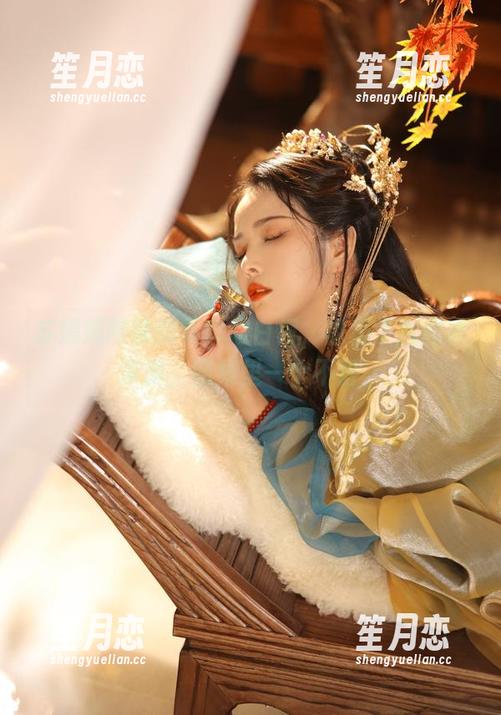 苏嫣嫣阿姨 苏嫣嫣阿姨的写真和白裙,像极了我和冰淇淋,图集里一个不留。