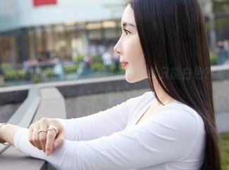 蜜桃社 – Rola的花嫁合集——谁说婚纱只能白色？看这波骚操作！