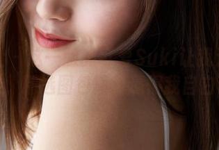 蜜桃社 – 这一脸的可爱Suki让我无从抵抗，精选图包简直逼得我自白！