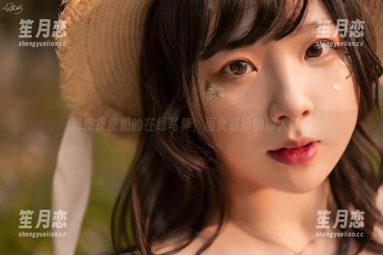 超皮皮皮奶的在线写真，巫女装扮的撩人味道