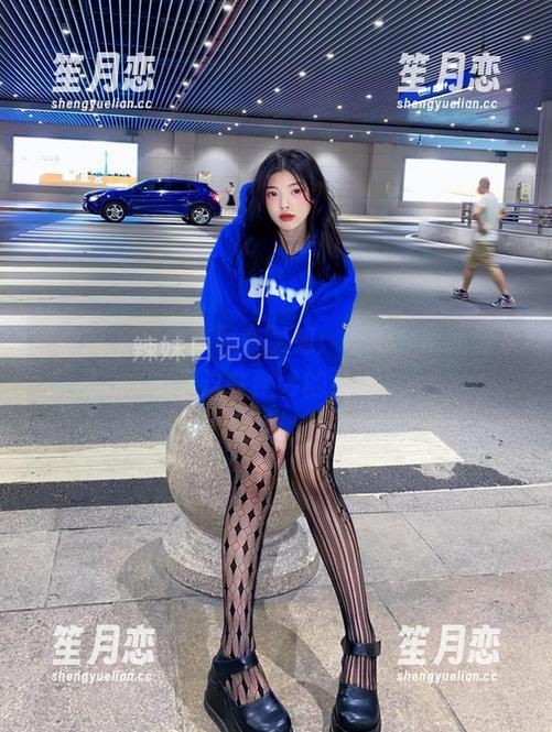 陈佩奇 微密圈 - 精选陈佩奇学姐:好吧,帮我普及一下这些绝妙的角度。