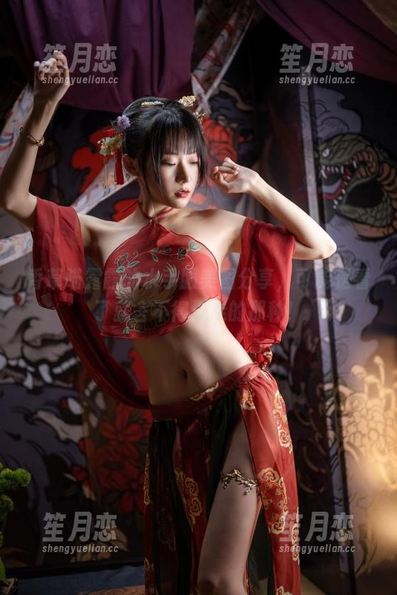 香草喵露露 香草喵露露的水手服美图分享,可能是看了就舍不得划走的那种!