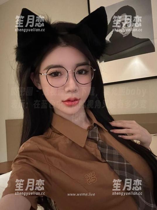 微密圈 - 透视蓝全集下载，黎允熙baby表示：在蓝色中，你的视角又能有多少变化呀